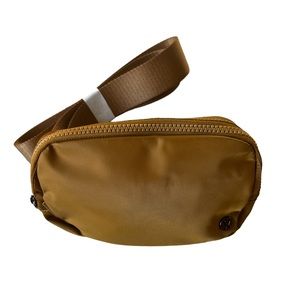 Lululemon Everywhere Belt Bag Burnt Caramel